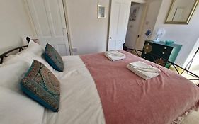 Magdala Cottage -Village Location- Dog Friendly